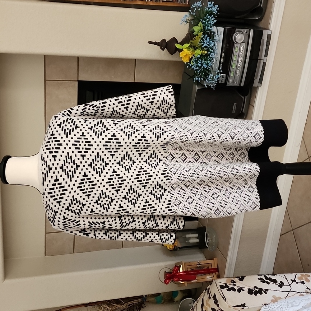 Sweater - Picture 3 of 5